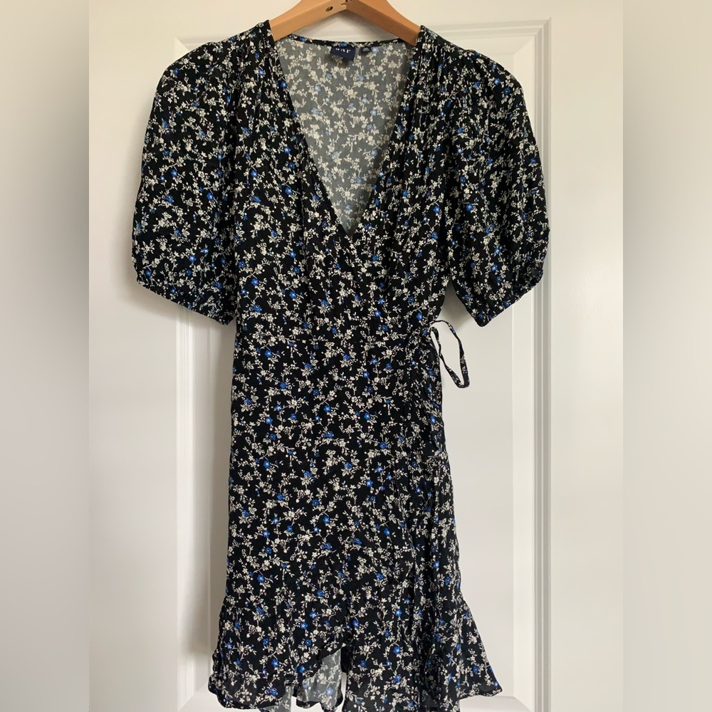 Gap Floral‎ Mini Wrap Dress XS Petite